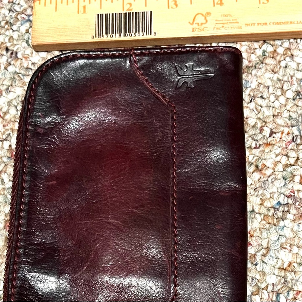 FRYE Burgundy Leather Wristlet Wallet - Discount Shipping - Picture 4 of 6